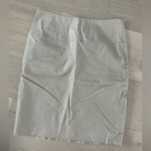 GAP KHAKI SKIRT SIZE 0